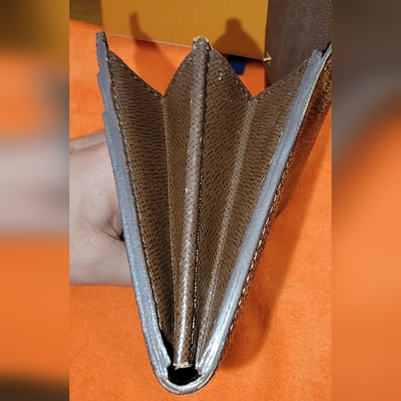 Louis Vuitton Damier Ebene Pattern Coated Canvas Wallet w/box - Picture 8 of 14